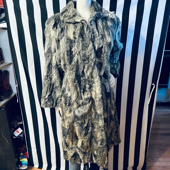 Donaldson’s of Minneapolis Vintage Full Length Gray Curly Goat Fur Coat - Picture 6 of 10